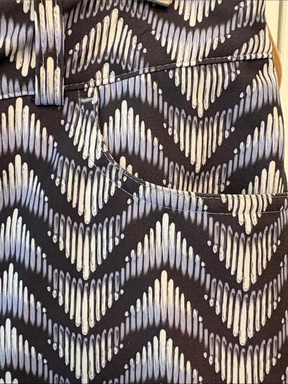 EUC Slazenger Lavender, Gray & Ivory Chevron Golf Skort w/ Pockets plus a top - Picture 4 of 16